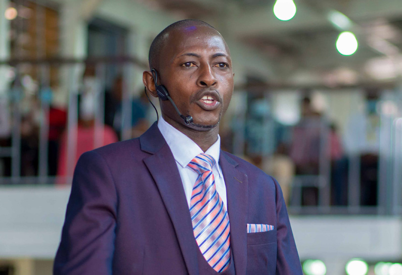 Pasteur Thierry MBALA